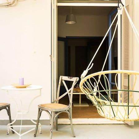 Downtown Apt With Garden In Plaka Apartamento Atenas Exterior foto