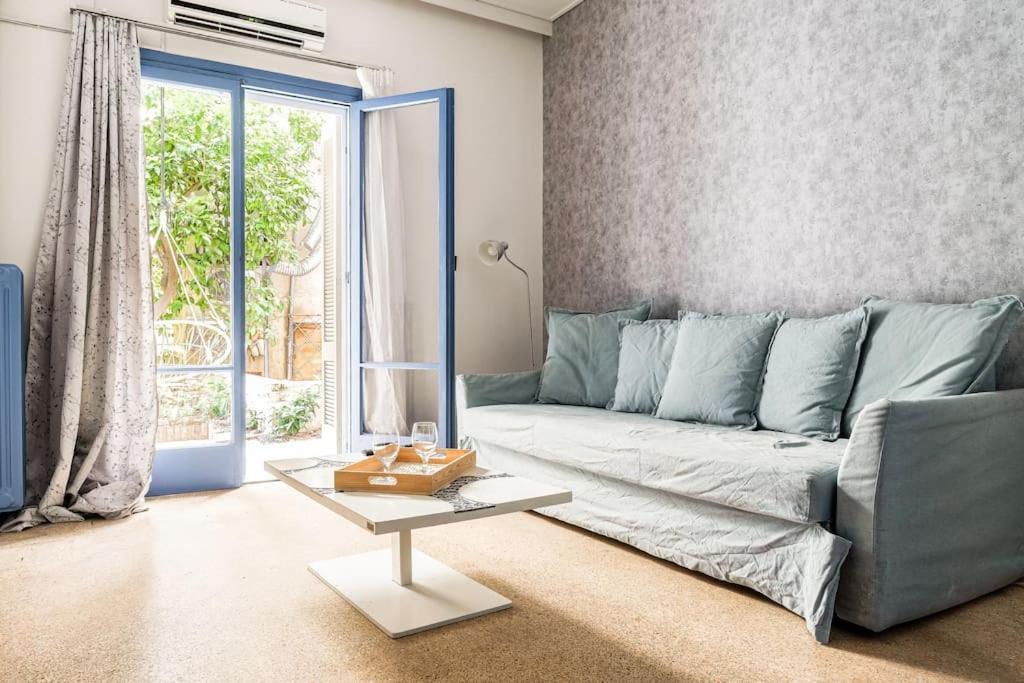 Downtown Apt With Garden In Plaka Apartamento Atenas Exterior foto