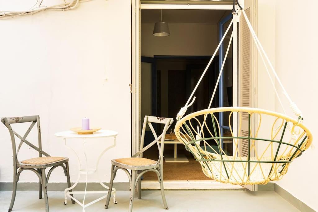 Downtown Apt With Garden In Plaka Apartamento Atenas Exterior foto