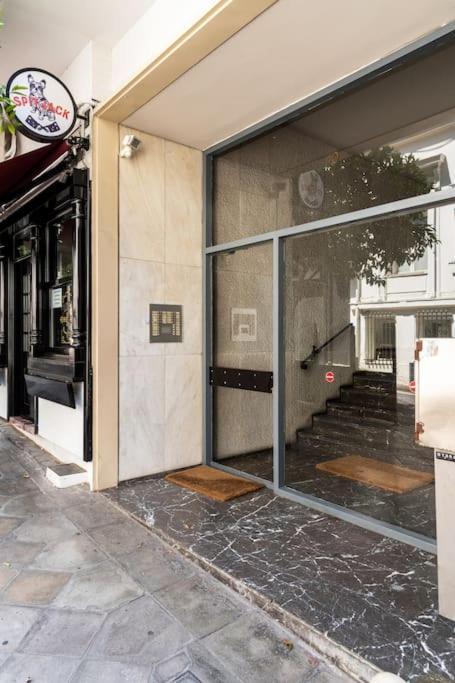 Downtown Apt With Garden In Plaka Apartamento Atenas Exterior foto
